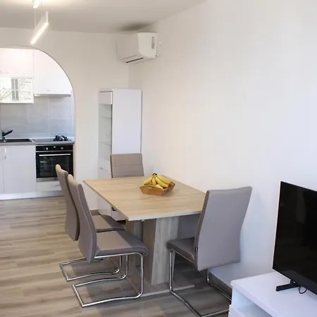 Amongus Apartment *